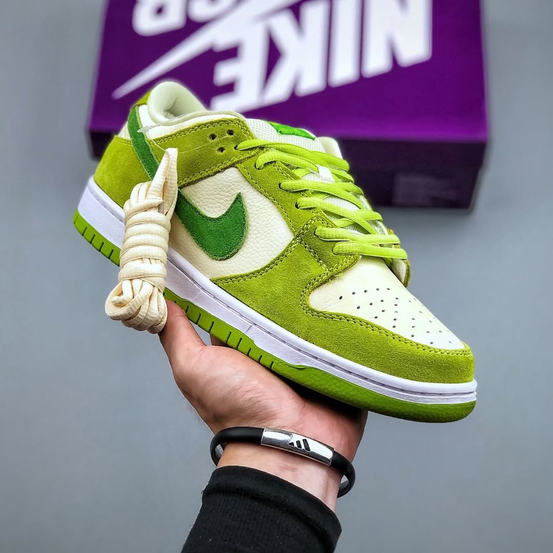 Nike SB Dunk Low