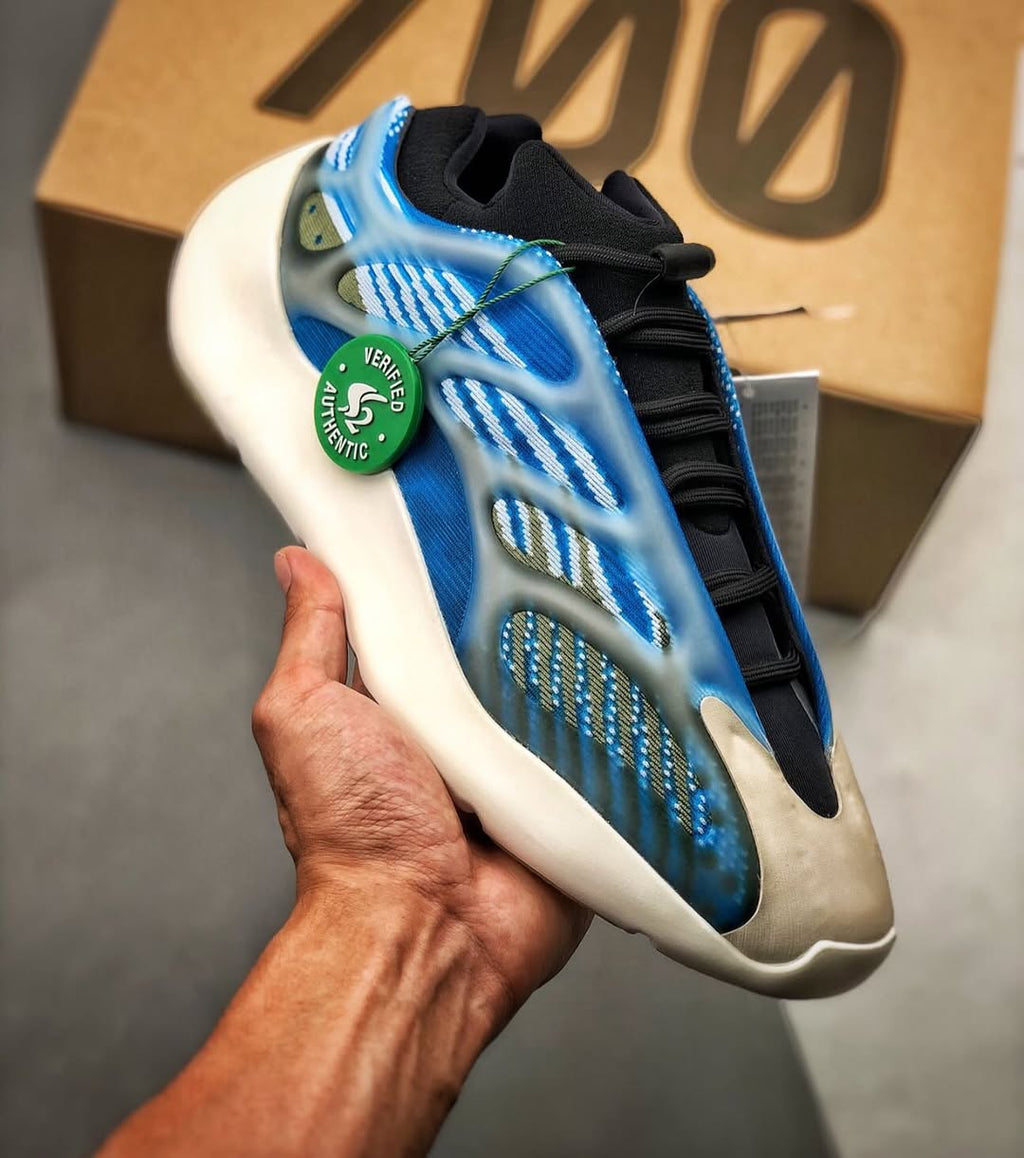 Adidas Yeezy 700 V3 «Azael»