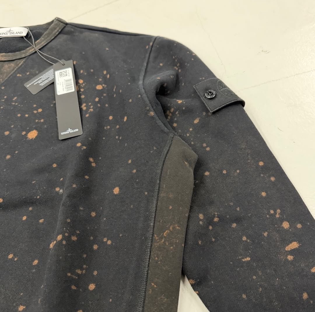Stone island off dye