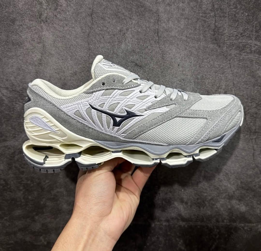 Mizuno Wave Prophecy LS
