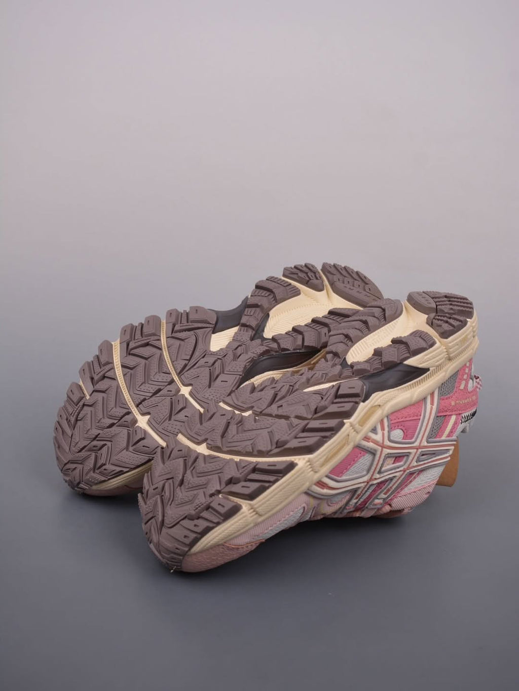 ASICS GEL-1130 “White / Pink” 500
