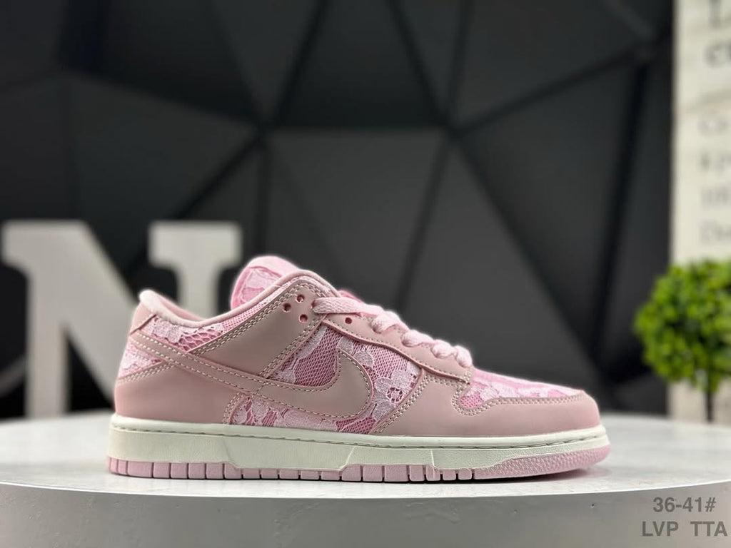 Nike Dunk Low Pink Lace