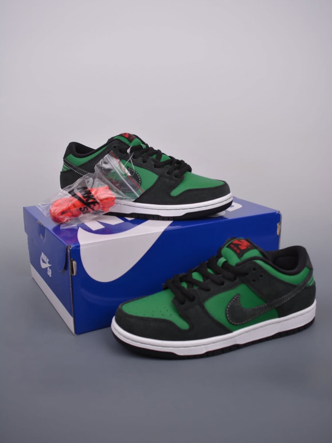 Nike SB Dunk Low Green