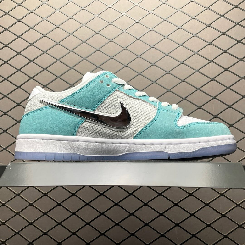 Nike Dunk Low April Skateboards