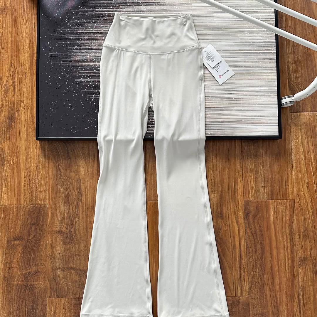 Lululemon Groove Super-High-Rise Flare Pant