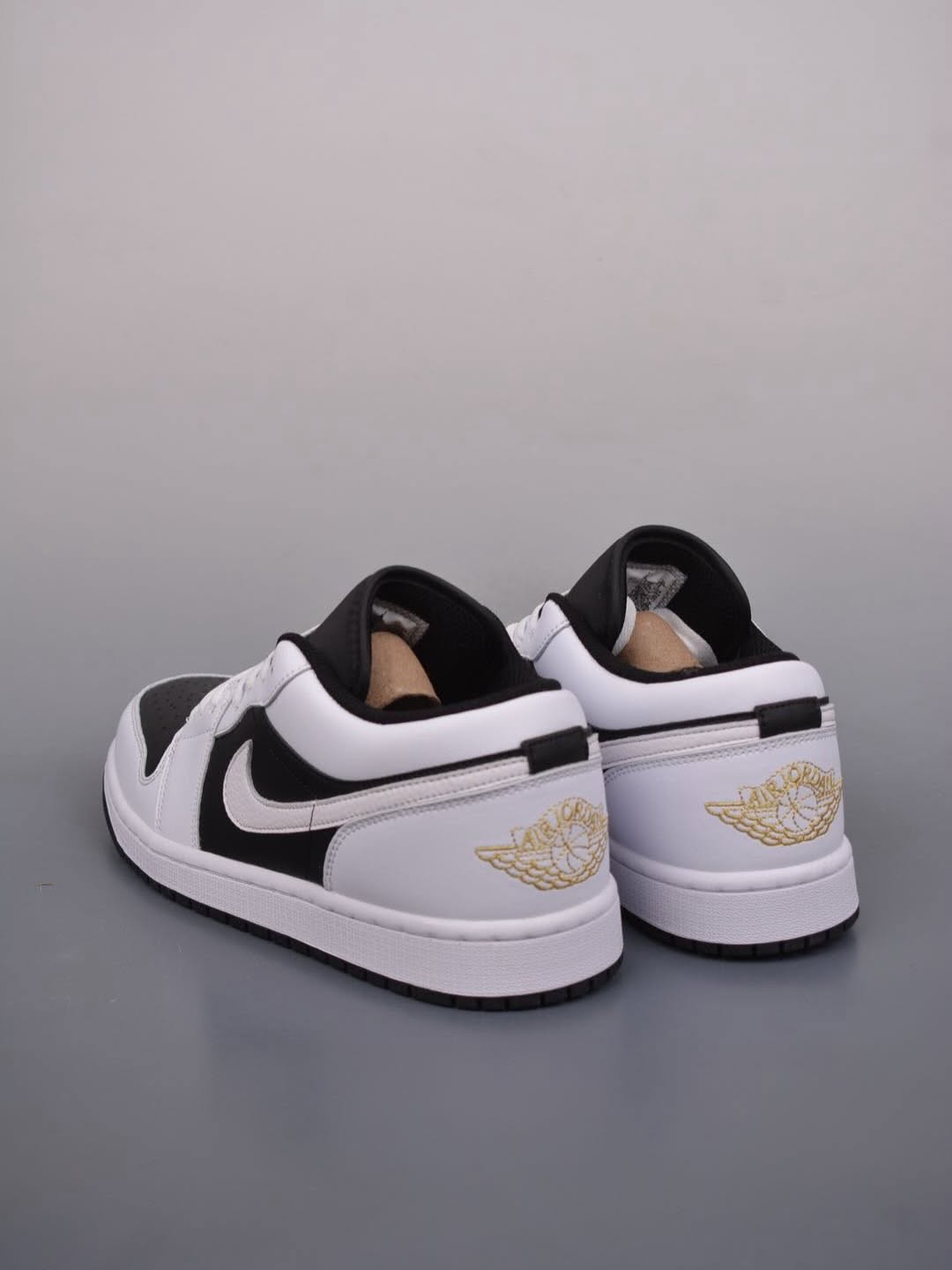 Air Jordan 1 Low Black White