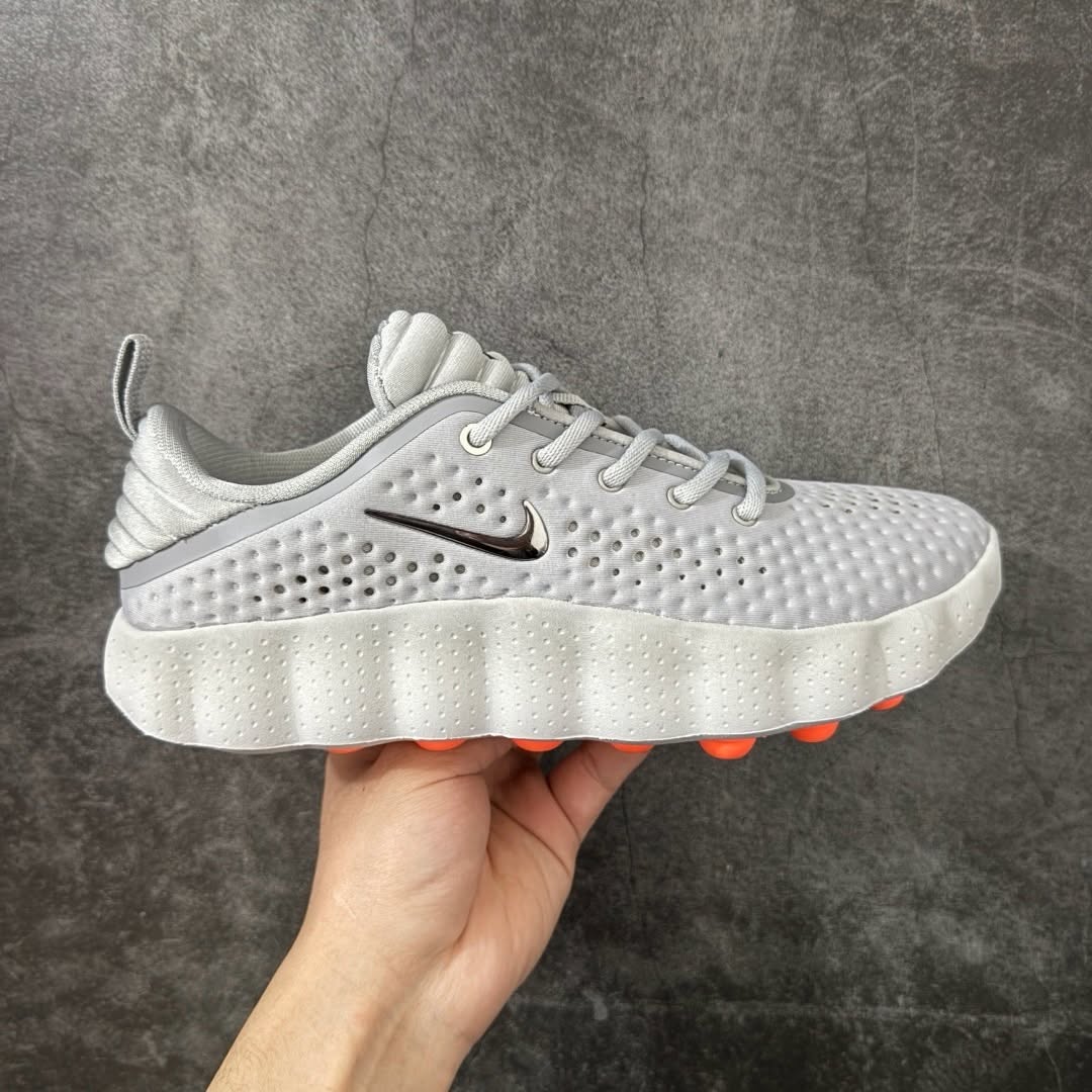 Nike Mind 002