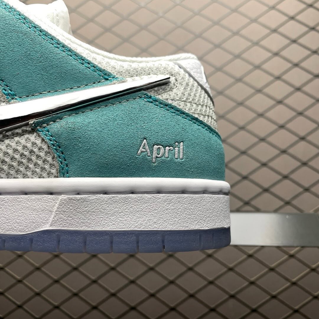 Nike Dunk Low April Skateboards