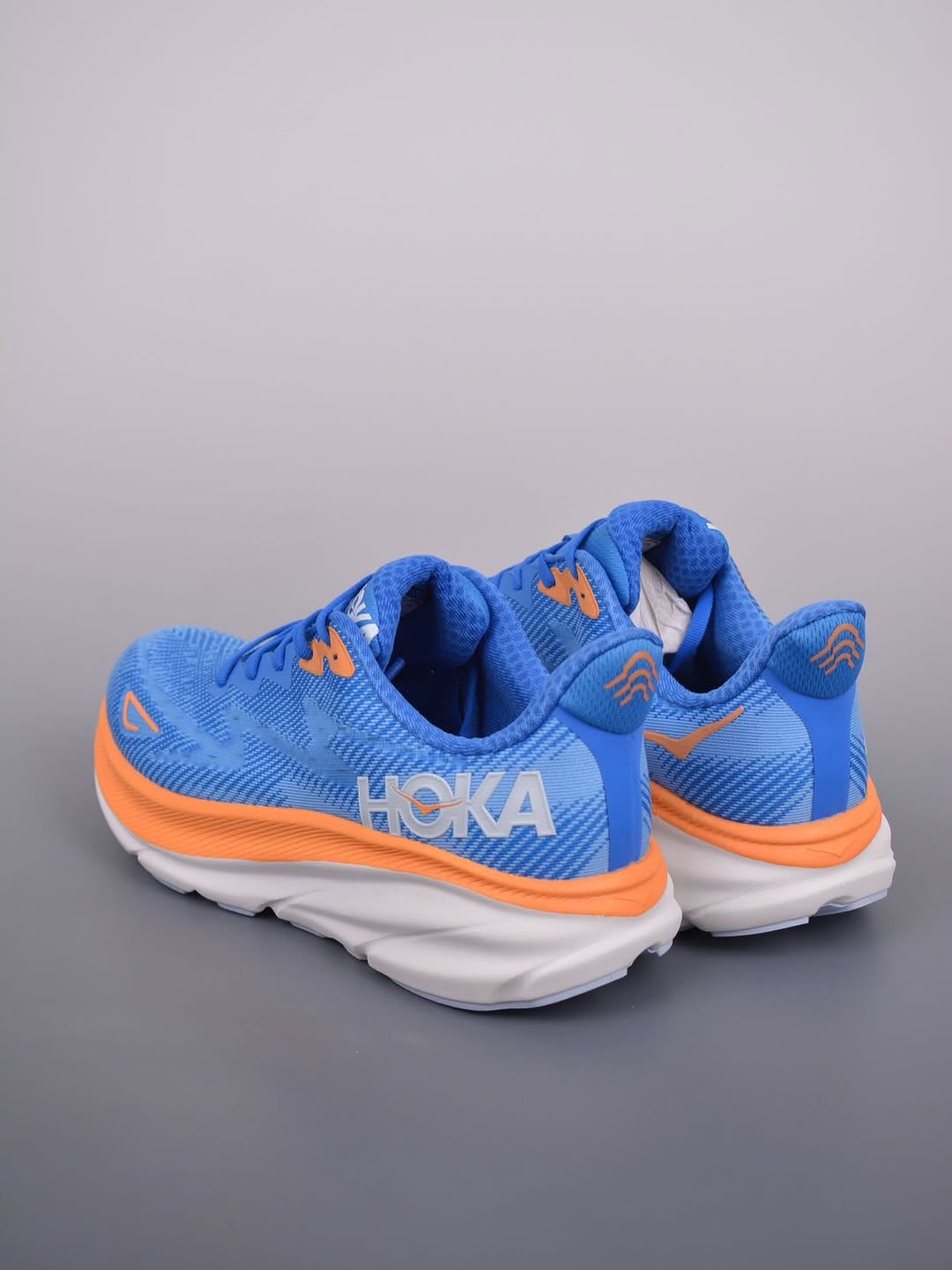 HOKA Clifton 9