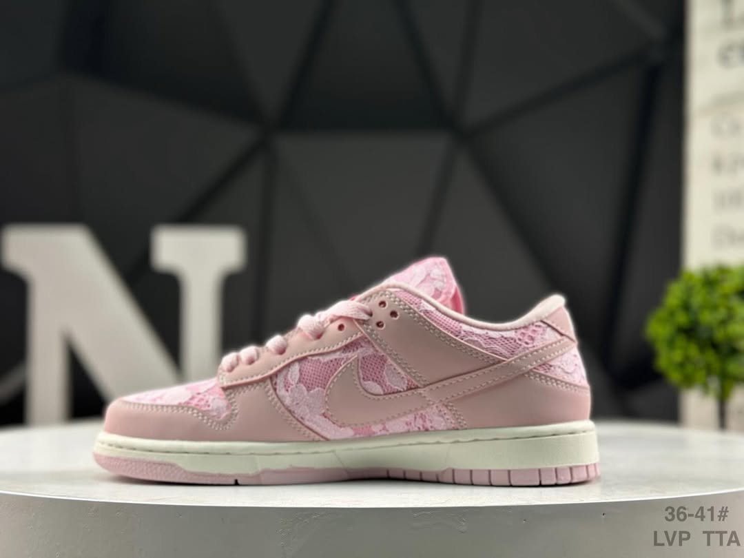 Nike Dunk Low Pink Lace