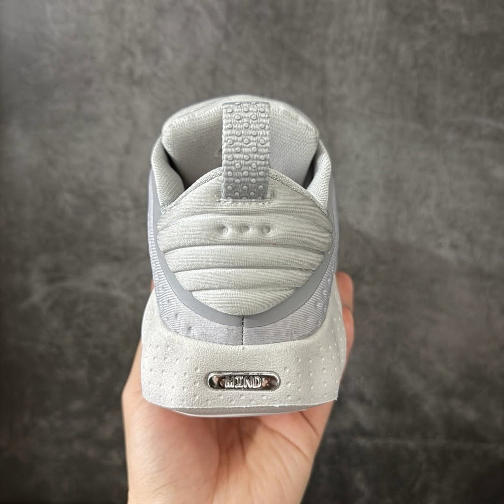 Nike Mind 002