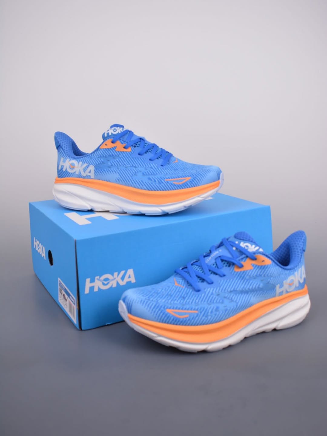 HOKA Clifton 9