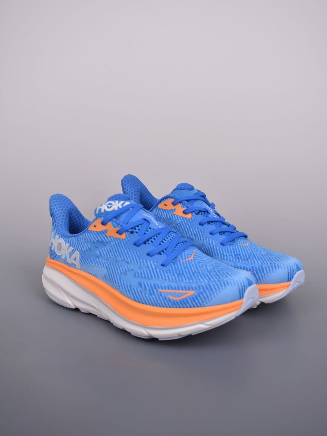 HOKA Clifton 9