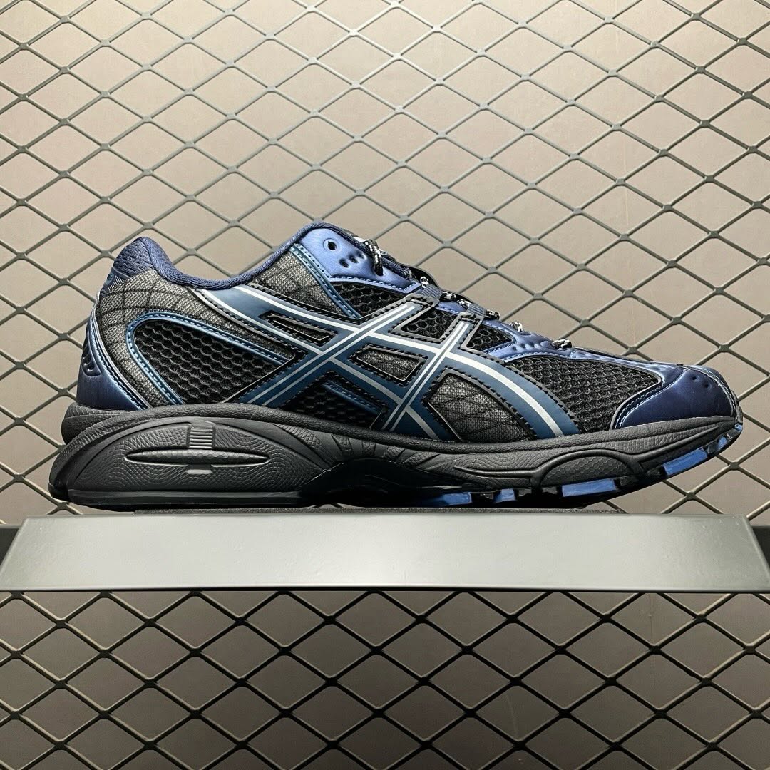 ASICS GEL Black Navy