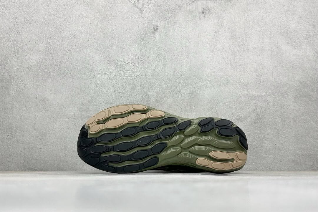New Balance Fresh Foam Beige
