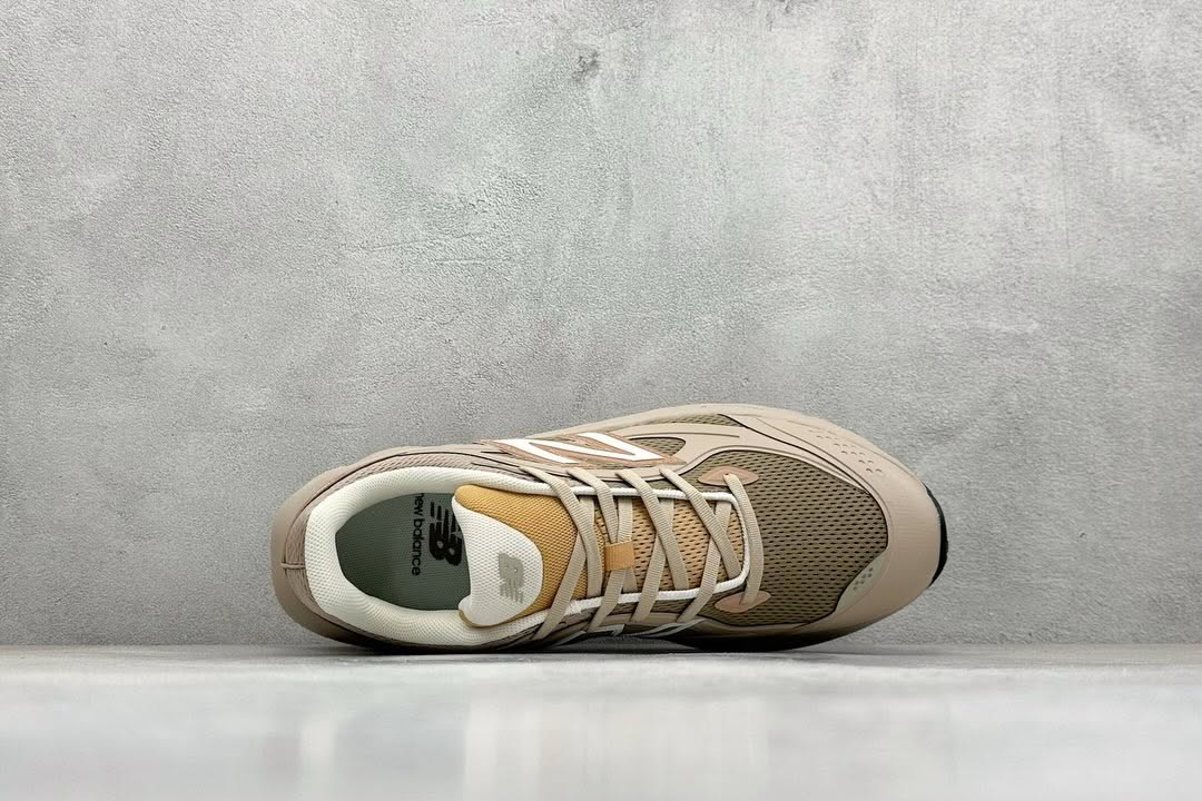 New Balance Fresh Foam Beige